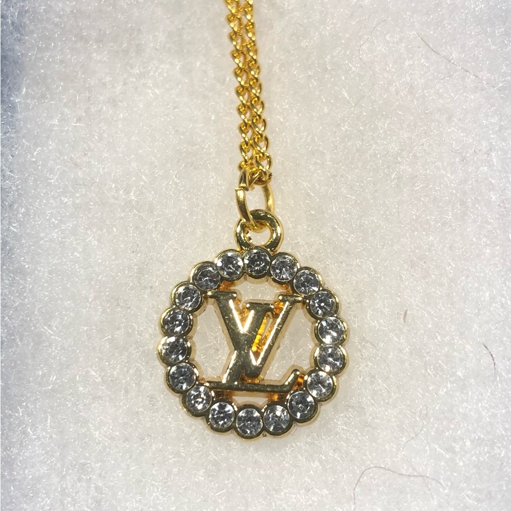 LV Authentic Zipper Pull Necklace Gold Tone with rhinestone crystals!
